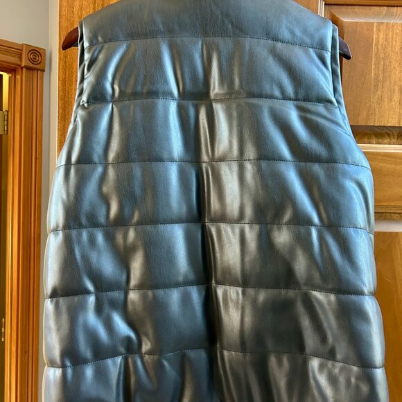 NWT Rebecca Minkoff leather sherpa vest Size L Retails $268 - Picture 2 of 6